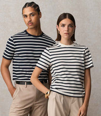 03981 Off White/Navy Model