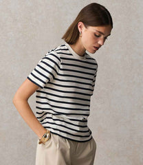 04776 Off White/Navy Model