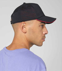 BB155R Black/Classic Red Model