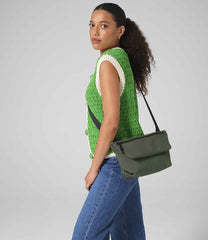 BG823 Pine Green Model