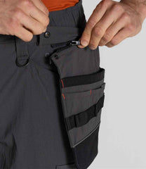 CR781 Carbon Grey/Black Model